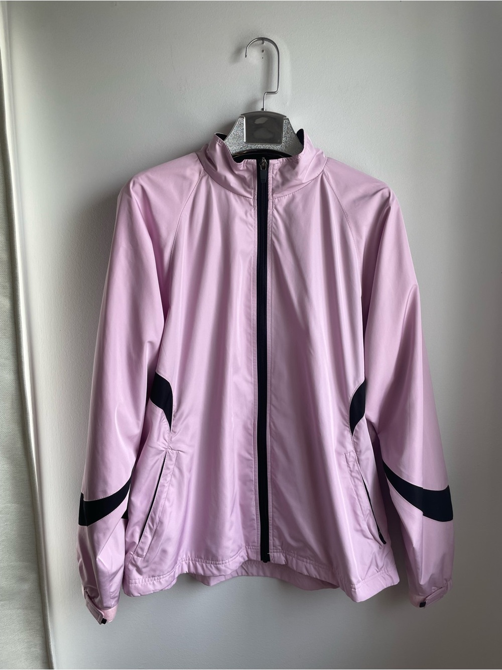 Pink Golf Windbreaker Jacket with Grey Trim-Mesh Lining-size M-Like New